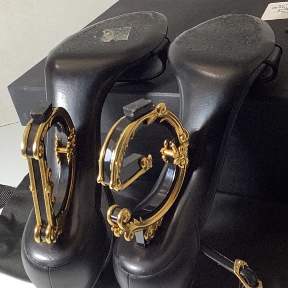 DOLCE & GABBANA
NAPPA LEATHER SANDALS WITH BAROQUE DG DETAIL - Picture 11 of 12